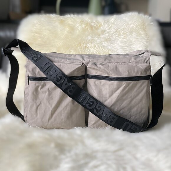 NWOT Baggu Large Cargo Crossbody - Dove - Picture 3 of 5